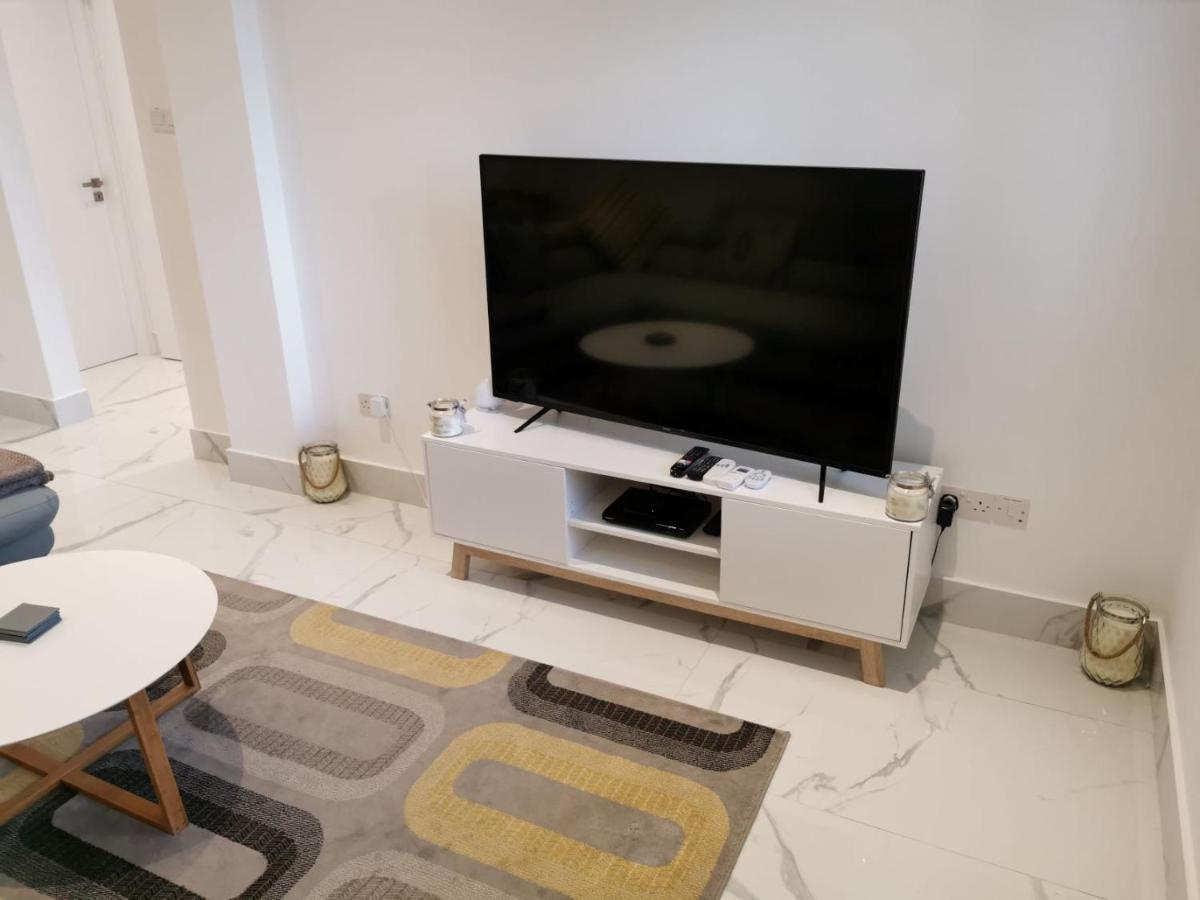 Paphos Gardens Apartment Dış mekan fotoğraf