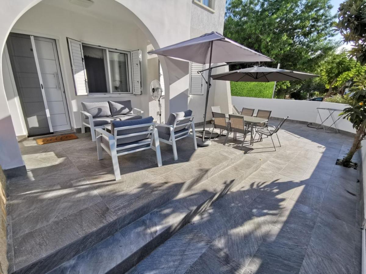 Paphos Gardens Apartment Dış mekan fotoğraf