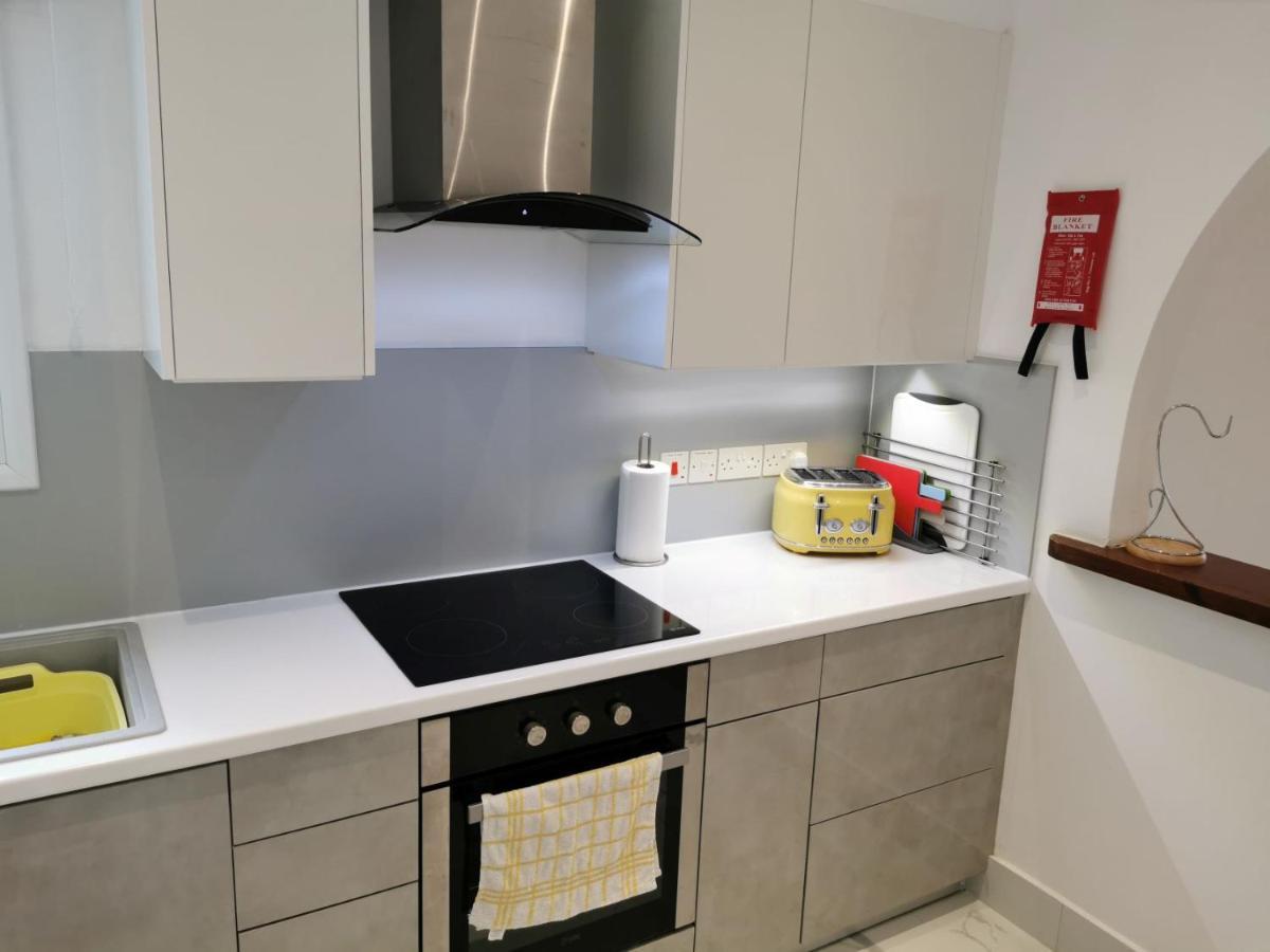 Paphos Gardens Apartment Dış mekan fotoğraf