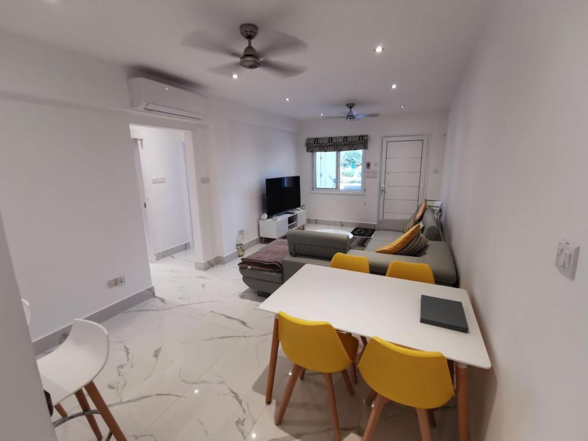 Paphos Gardens Apartment Dış mekan fotoğraf